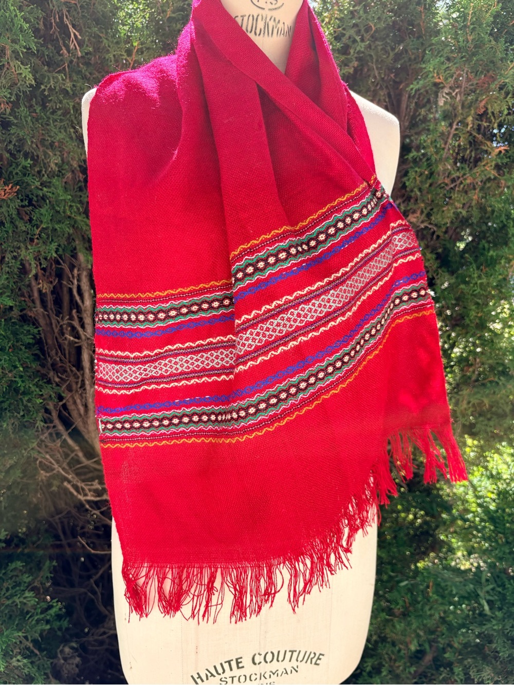 Red Patterned Fringe Scarf - Picture 3 of 6